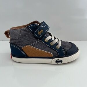 SEE KAI RUN Dayton High Top Sneaker in Gray Denim